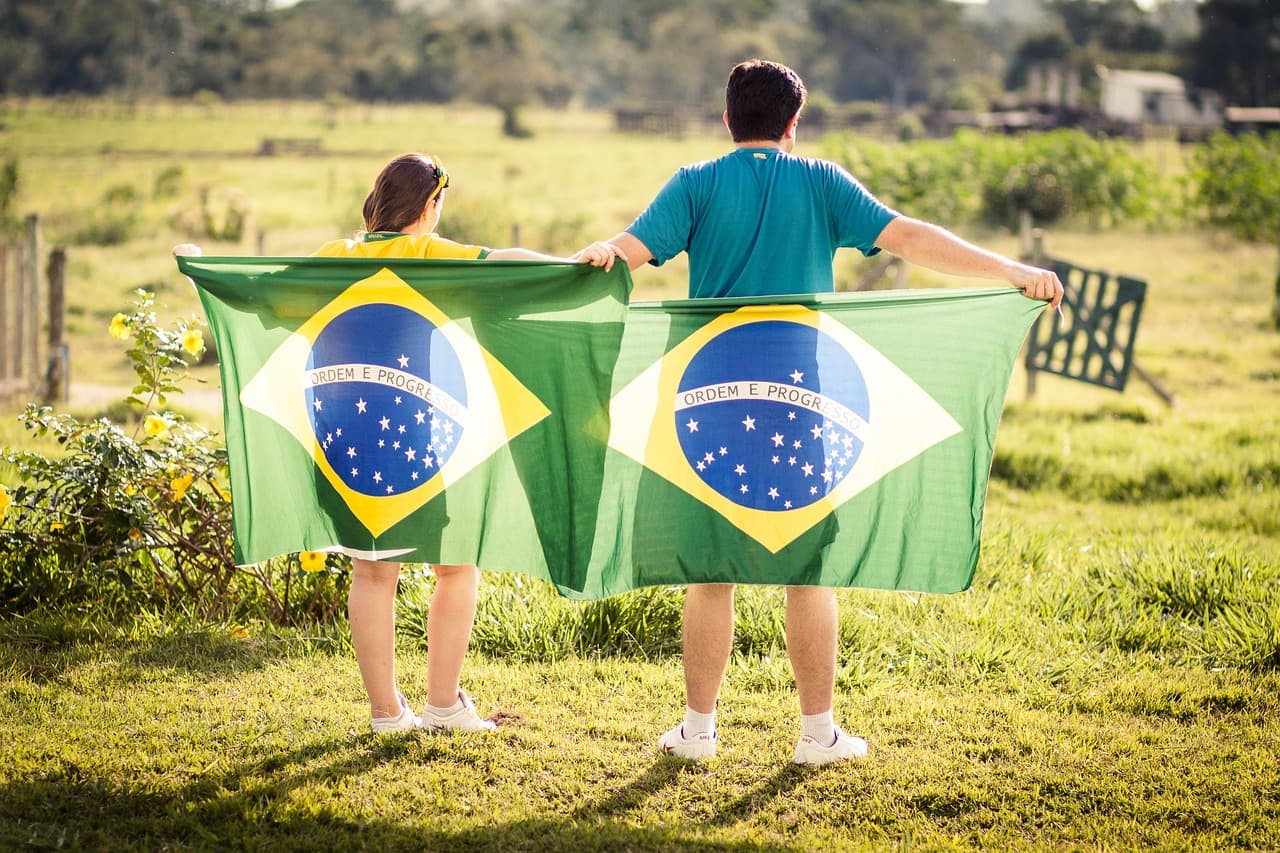 Ativistas Protestam por Acesso a Medicamentos Genéricos para Pacientes com HIV